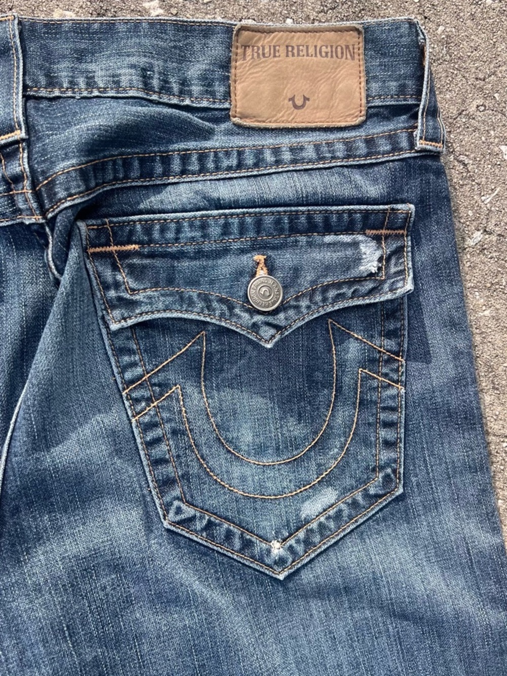 True Religion “Ricky” Relaxed Straight Jeans - Picture 8 of 8